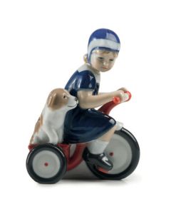 Elsa sul triciclo Statuina